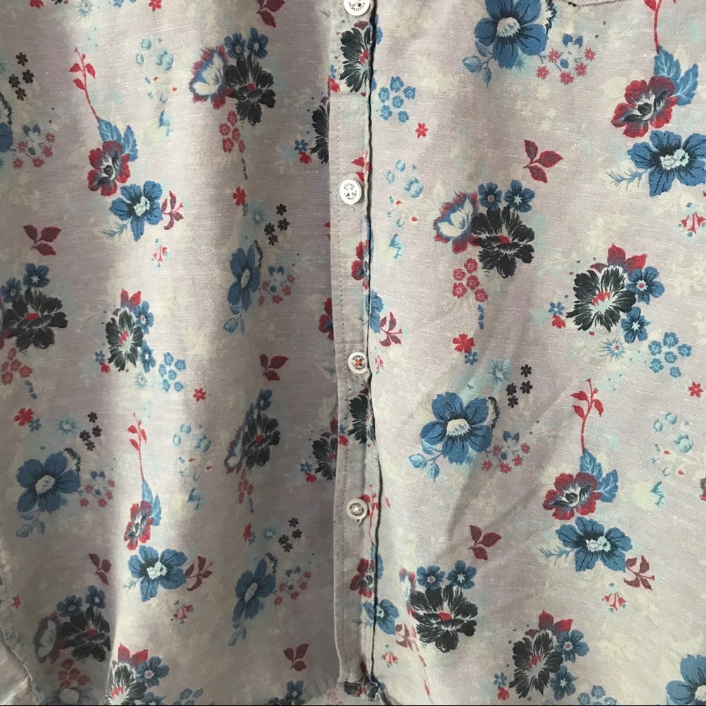 ❗️SOLD❗️Modern Amusement Casual Button Down Shirt - Picture 3 of 4